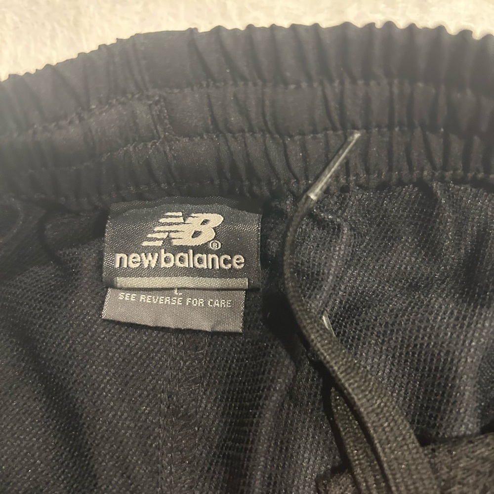 Men’s New Balance Black Bottoms